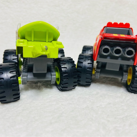 3” Blaze and the Monster Machines Diecast Trucks Zag + Blaze - Picture 7 of 11